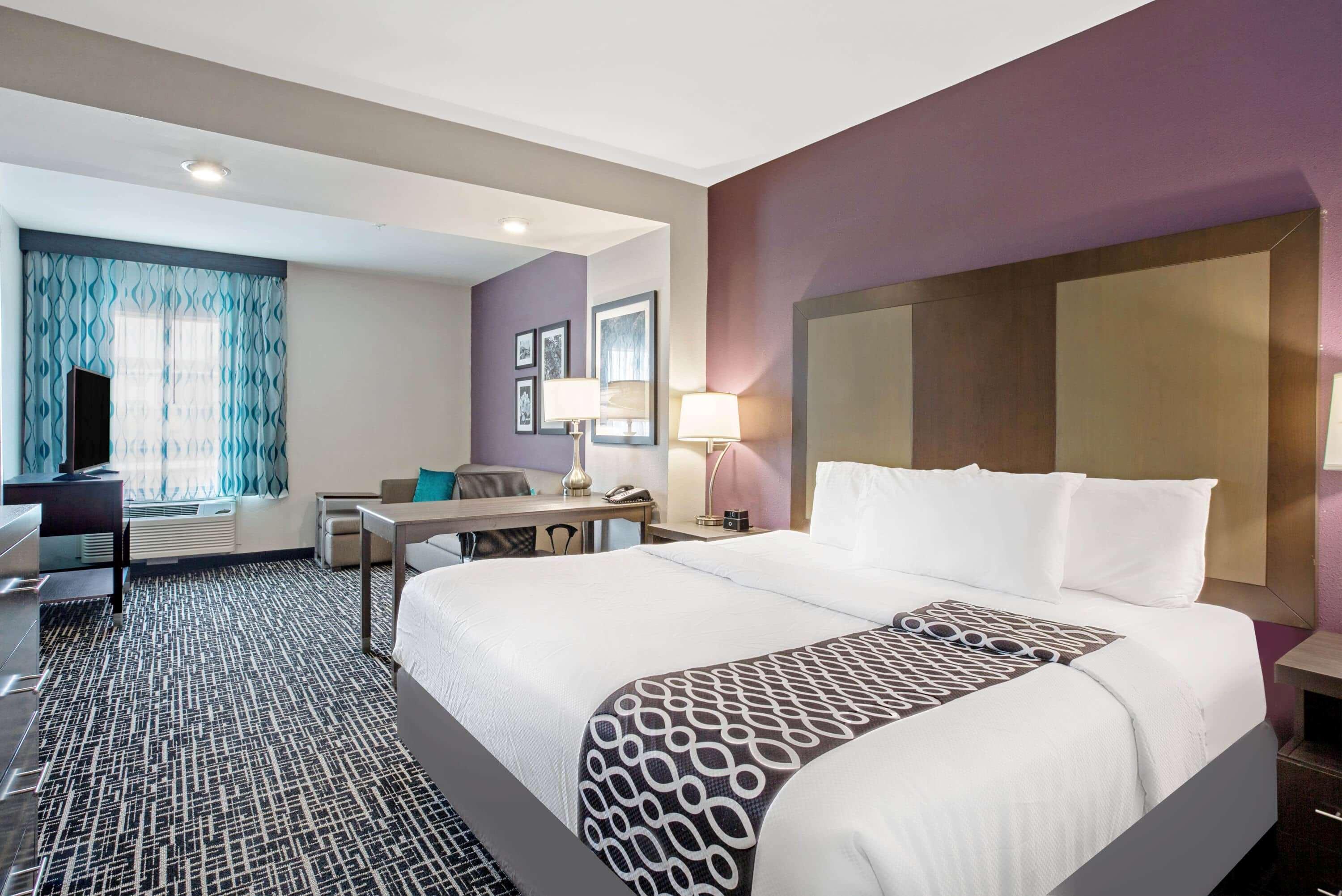 La Quinta By Wyndham York Hotel Exterior photo