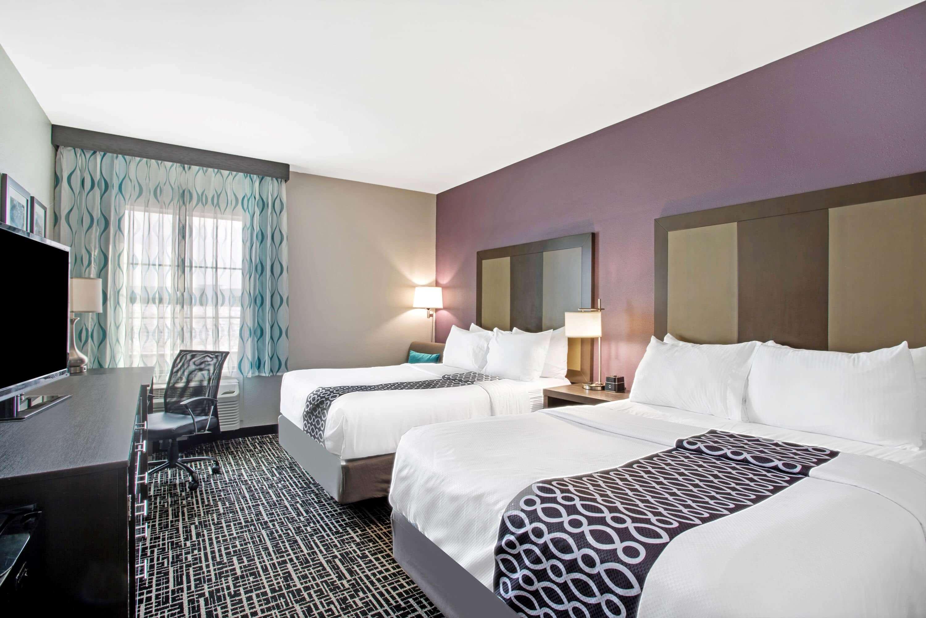 La Quinta By Wyndham York Hotel Exterior photo