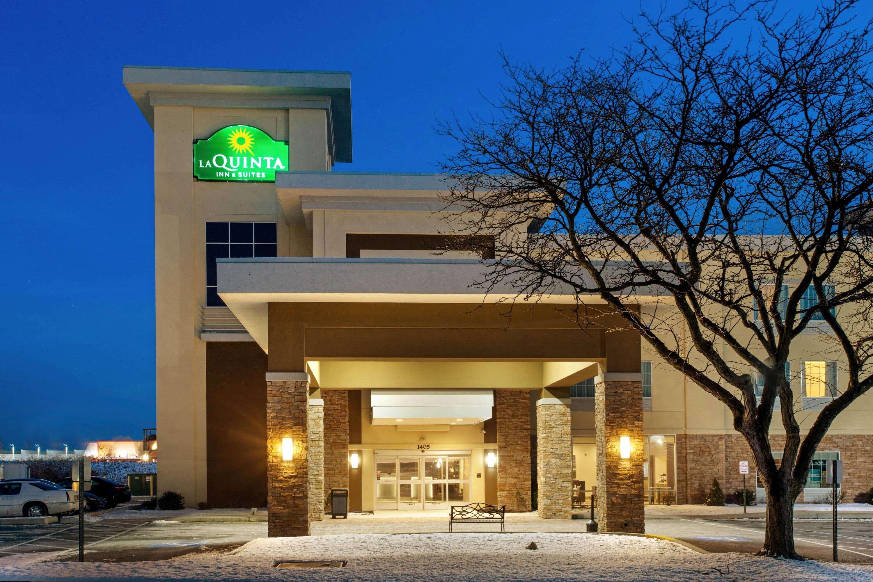La Quinta By Wyndham York Hotel Exterior photo
