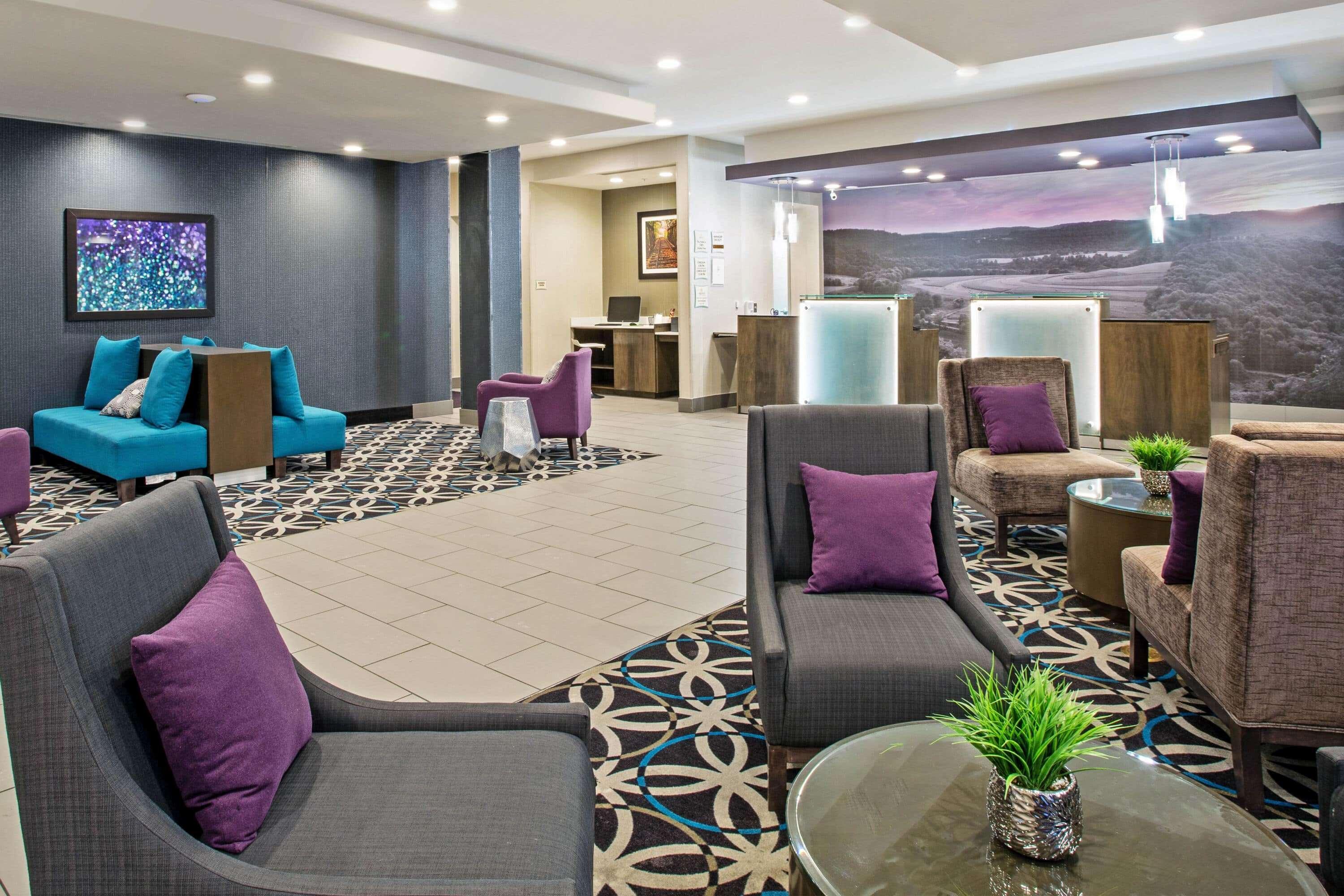 La Quinta By Wyndham York Hotel Exterior photo