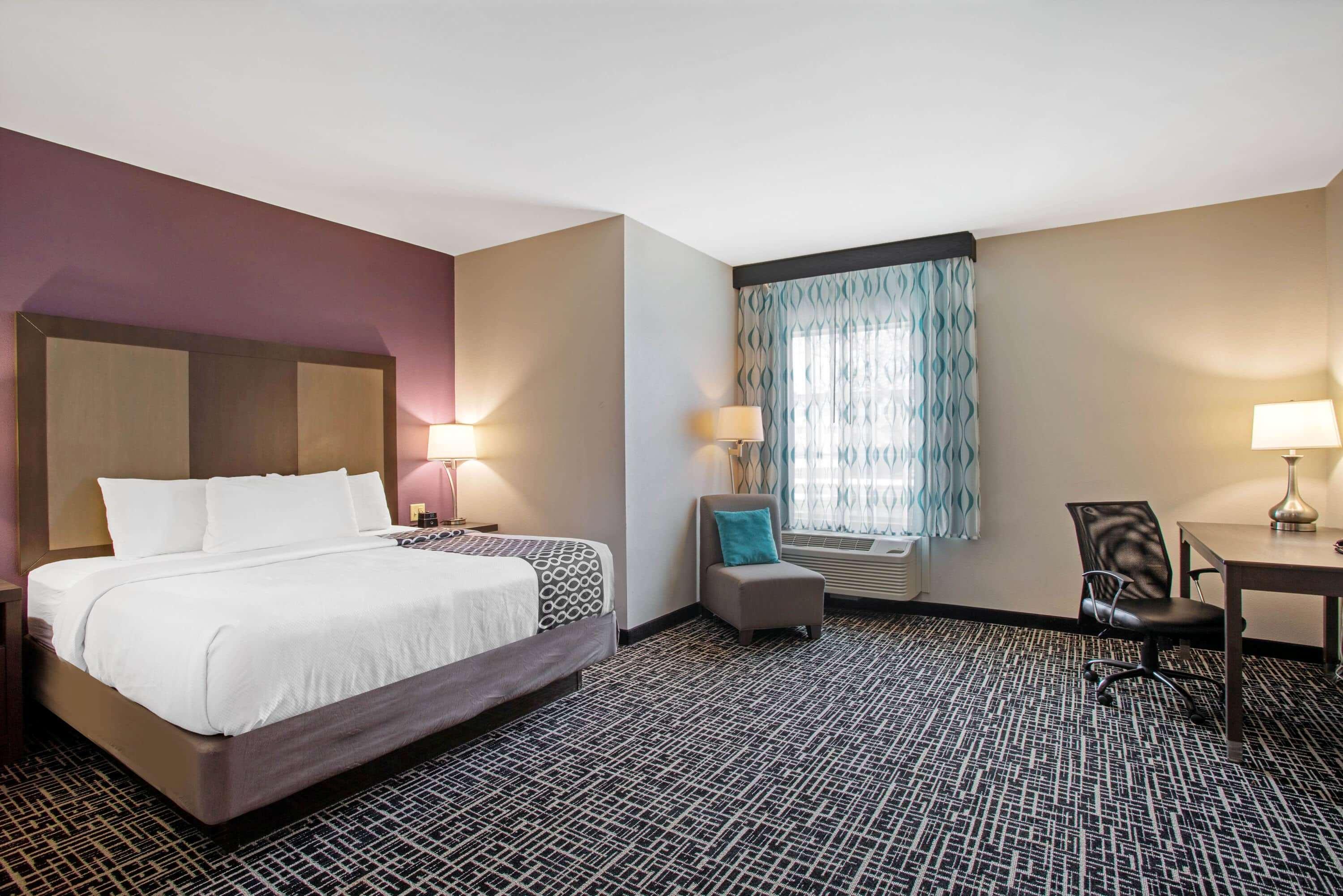 La Quinta By Wyndham York Hotel Exterior photo